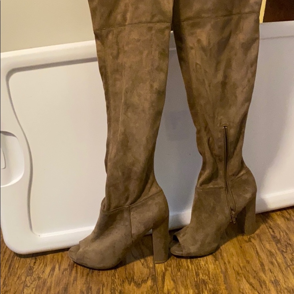 TAUPE OVER THE KNEE BOOTS